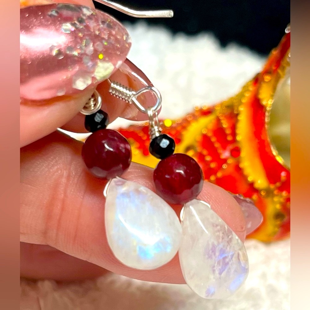 🌓 genuine moonstone, garnet and black spinel earrings